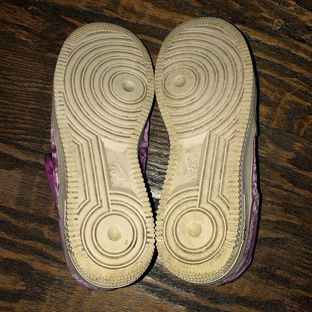 Nike Air Force 1 Low Crushed Velvet GS - Picture 5 of 5